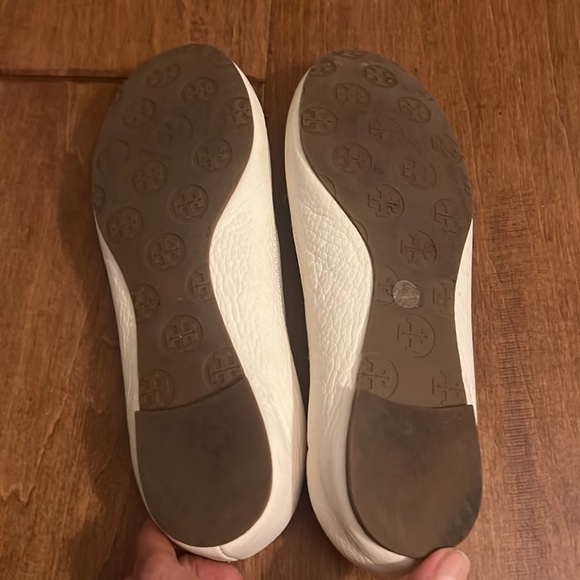 Tory Burch White Leather Flats - Picture 2 of 4